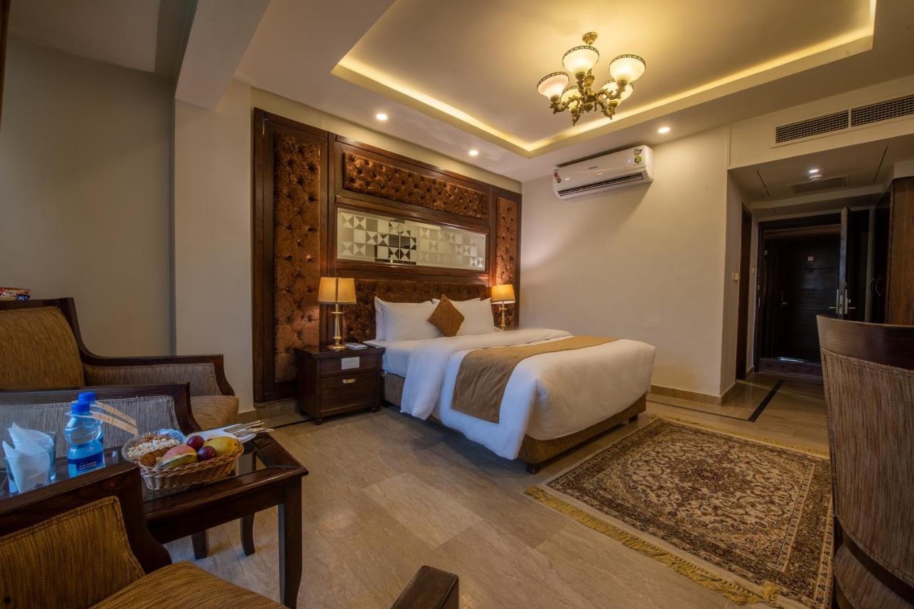 Envoy Continental Hotel Ісламабад Екстер'єр фото