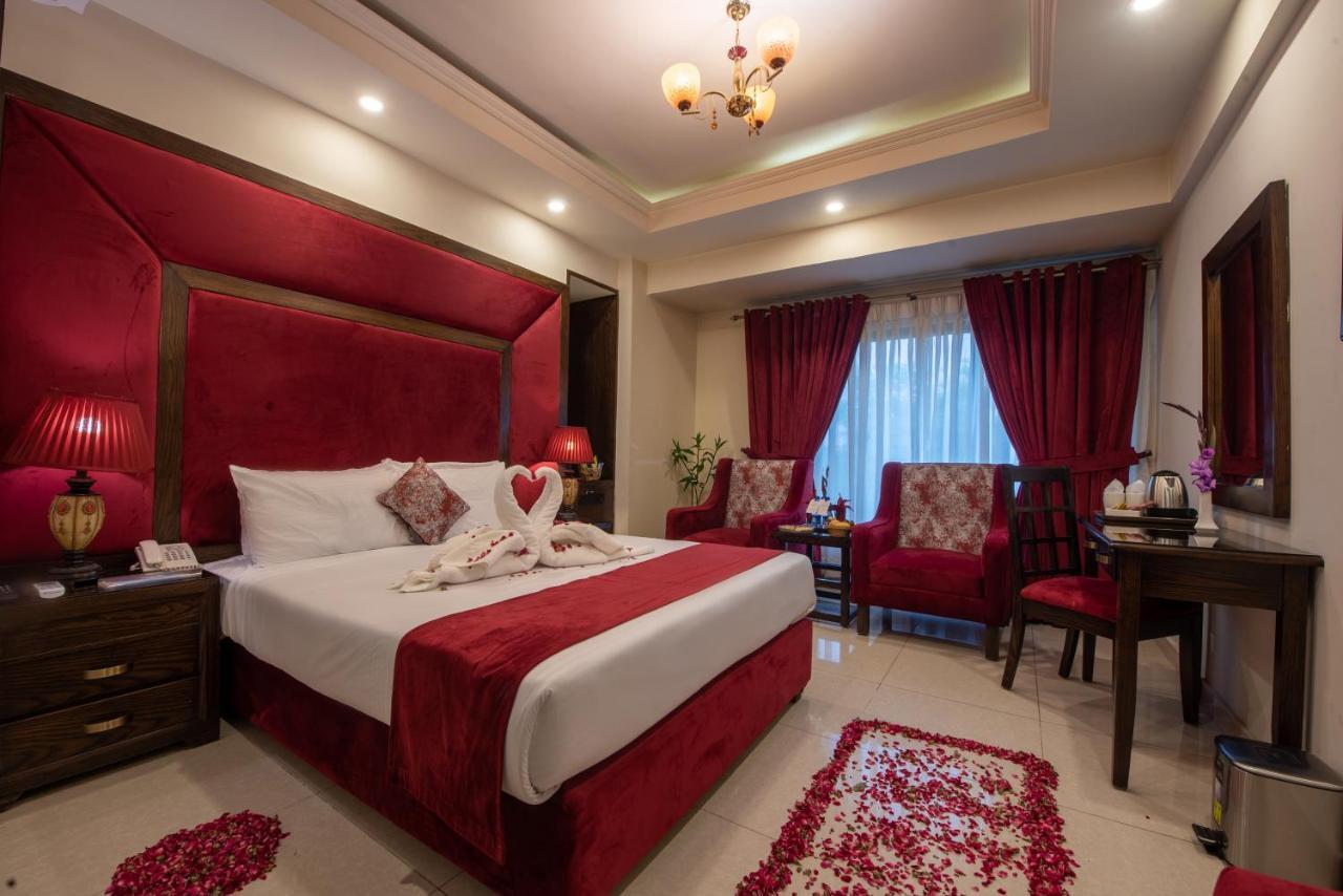 Envoy Continental Hotel Ісламабад Екстер'єр фото