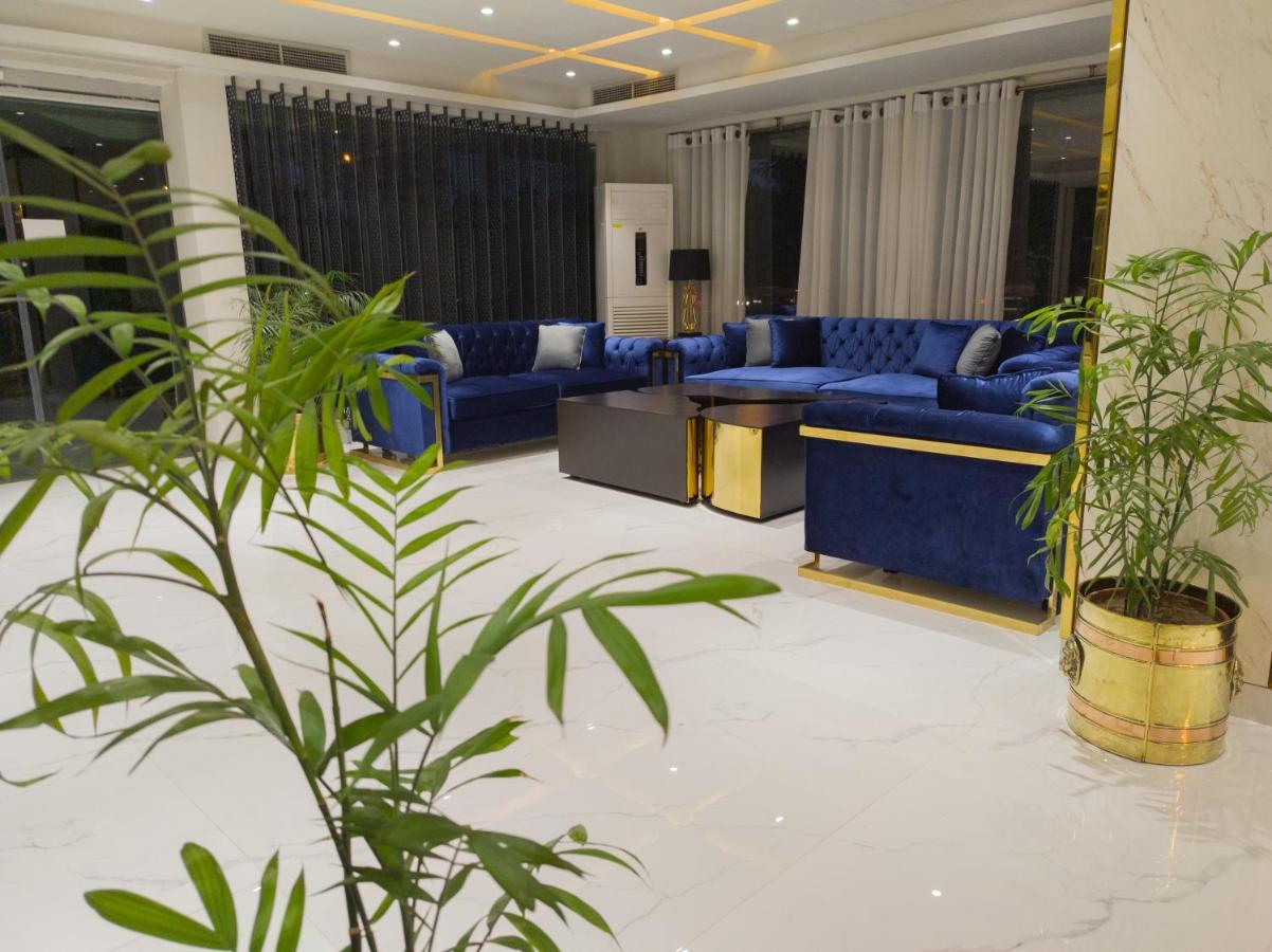 Envoy Continental Hotel Ісламабад Екстер'єр фото